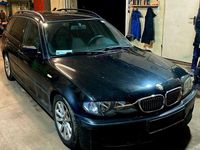 Gebraucht BMW 318 116 PS (85 kW) 2004 Schwarz Kombi