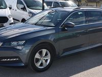 Gebraucht Skoda Superb 150 PS (110 kW) 2021 Grau Kombi
