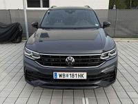 Gebraucht VW Tiguan R-line 150 PS (110 kW) 2023 Grau SUV