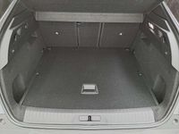 gebraucht Peugeot e-3008 Elektro 210 73kWh