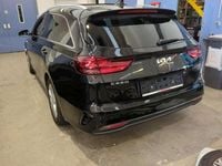 gebraucht Kia Ceed Sportswagon Ceed SW / cee'd SW 1,5 TGDI Silber * Spurhalteass., Kamera, usw SW 1,5 TGDI Silber * Spurhalteass., Kamera, u . ..)