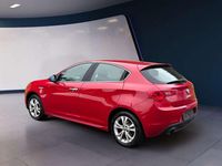 Gebraucht Alfa Romeo Giulietta Distinctive 120 PS (88 kW) 2012 Rot Kleinwagen