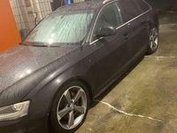 gebraucht Audi A4 Avant 30 TDI DPF quattro Aut.