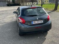 gebraucht Peugeot 208 208Active 14 HDI 68 FAP Active