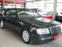 Gebraucht Mercedes E300 220 PS (161 kW) 1996 Schwarz Cabrio