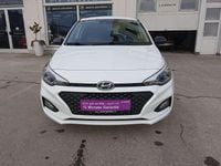 Gebraucht Hyundai i20 84 PS (61 kW) 2019 Weiß Kleinwagen