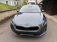gebraucht Skoda Octavia Combi 2,0 TDI Active