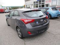 gebraucht Hyundai i30 14 CRDi Life