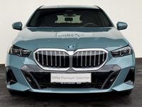 Gebraucht BMW 520 Shadowline 197 PS (144 kW) 2025 Cape york grün Kombi