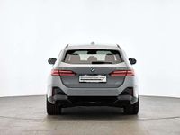Gebraucht BMW 540 Shadowline 303 PS (222 kW) 2025 M brooklyn grau metallic Kombi