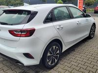 gebraucht Kia Ceed SPIN Spin*Navi*Shzg*Lhzg*PDC*Cam*16Zoll*Klima*