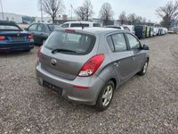 gebraucht Hyundai i20 2.BESITZ !! WENIG KM !! SERVICEHEFT !! EINTAUSCH !