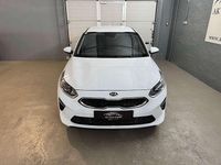 gebraucht Kia Ceed Ceed / cee'd1,5 TGDI Silber*Navi*Kamera*Sitz&Lenkradhe...