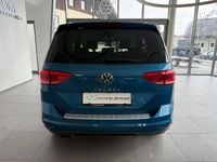 gebraucht VW Touran Highline 2,0 SCR TDI DSG; 7 Sitze, Anhängevorr; Ergositz