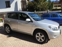 gebraucht Toyota RAV4 RAV 42,2 D-4D 135 DPF 4WD Elegance Elegance