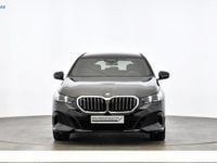 Gebraucht BMW 520 M Sport 197 PS (144 kW) 2025 Schwarz Kombi