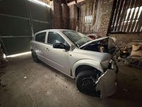 Gebraucht Opel Astra Edition+ 90 PS (66 kW) 2006 Silber Limousine