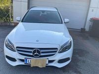 Gebraucht Mercedes C180 116 PS (85 kW) 2015 Weiß Kombi