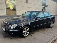 Gebraucht Mercedes E200 Avantgarde 163 PS (119 kW) 2003 Blau Limousine