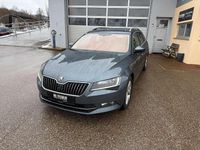Gebraucht Skoda Superb Style 150 PS (110 kW) 2016 Grau Kombi