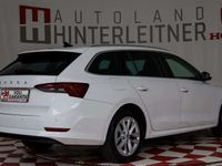 gebraucht Skoda Octavia Combi 20 TDI Premium LED NAVI ACC