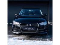 Gebraucht Audi A3 Attraction 110 PS (80 kW) 2015 Schwarz Limousine