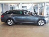 gebraucht Skoda Superb Combi 2.0TDI*Ambition*ACC Navi Kamera 7-Gan Kombi