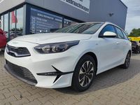 Neu Kia Ceed Sportswagon 140 PS (102 kW) 2025 Weiß Kombi