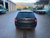 gebraucht Skoda Octavia Combi 2,0 TDI Style Limited DSG