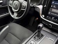 Gebraucht Volvo V60 Momentum 150 PS (110 kW) 2019 Bronze Kombi