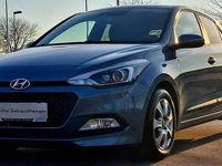 Gebraucht Hyundai i20 GO! 83 PS (61 kW) 2017 Blau Limousine