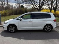 gebraucht VW Touran TouranHighline 2,0 SCR TDI DSG Highline