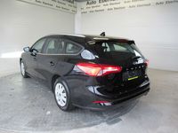 gebraucht Ford Focus Traveller 15 TDCi *R-Kamera *LED *Navi Trend