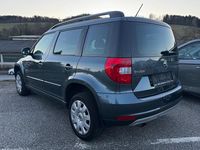 Gebraucht Skoda Yeti Active 110 PS (80 kW) 2016 Dunkelgrau  metallic SUV