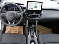Neu Toyota Corolla Cross Active 98 PS (72 kW) 2025 Weiss  normal SUV