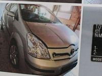 gebraucht Toyota Corolla CorollaKombi 2,0 D-4D 115 Sol Austria Sol Austria