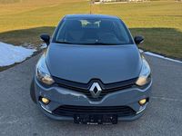 Gebraucht Renault Clio 76 PS (55 kW) 2019 Grau SUV