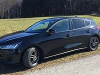 Gebraucht Ford Focus 101 PS (74 kW) 2022 Schwarz Limousine