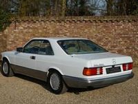 Gebraucht Mercedes 560 242 PS (177 kW) 1987 Weiß Coupé