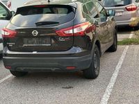 gebraucht Nissan Qashqai 1.2 Benzin 2014