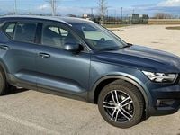 Gebraucht Volvo XC40 Momentum 129 PS (94 kW) 2021 Blau SUV