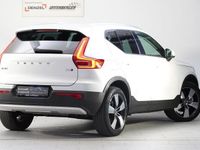 gebraucht Volvo XC40 D4 Momentum Pro AWD Geartronic