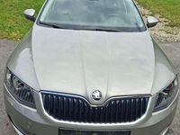 Gebraucht Skoda Octavia Elegance 105 PS (77 kW) 2014 Beige Limousine