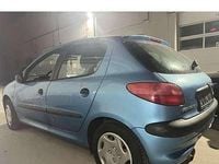 Gebraucht Peugeot 206 54 PS (39 kW) 2000 Limousine