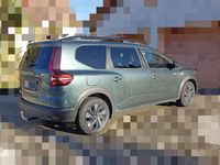 Gebraucht Dacia Jogger Expression 110 PS (80 kW) 2024 Grün Van / Kleinbus