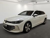 Gebraucht VW Passat Elegance 150 PS (110 kW) 2025 Weiss  metallic Kombi