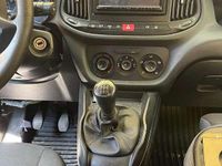 Gebraucht Fiat Doblò 90 PS (66 kW) 2015 Gelb Van / Kleinbus