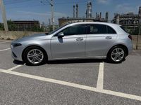 Gebraucht Mercedes A180 116 PS (85 kW) 2023 Silber Limousine