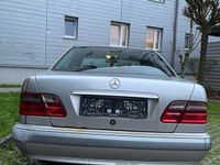 gebraucht Mercedes E200 Classic CDI