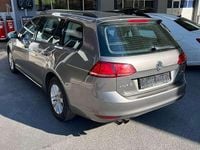 Gebraucht VW Golf VII Comfortline 105 PS (77 kW) 2014 Grau Kombi